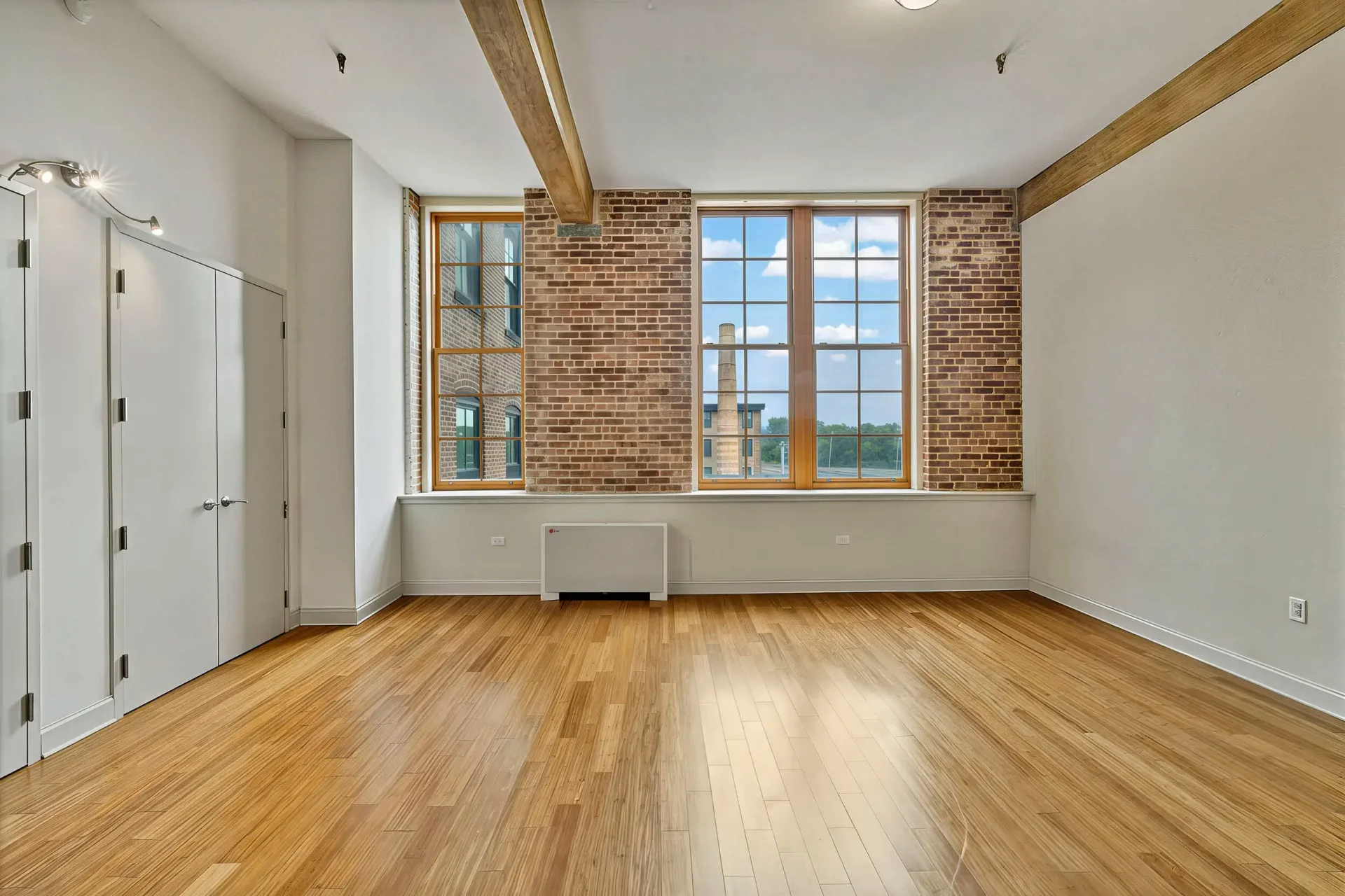 SilkLofts empty space