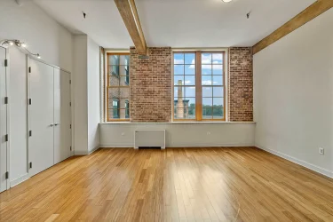 SilkLofts empty space